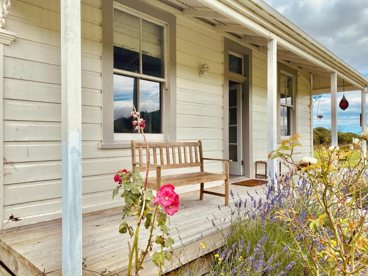 Saffron Cottage Manakau ภายนอก รูปภาพ